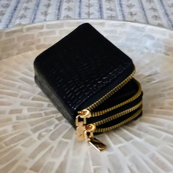 Women's RFID Wallets in RED and BROWN - Picture 10 of 15